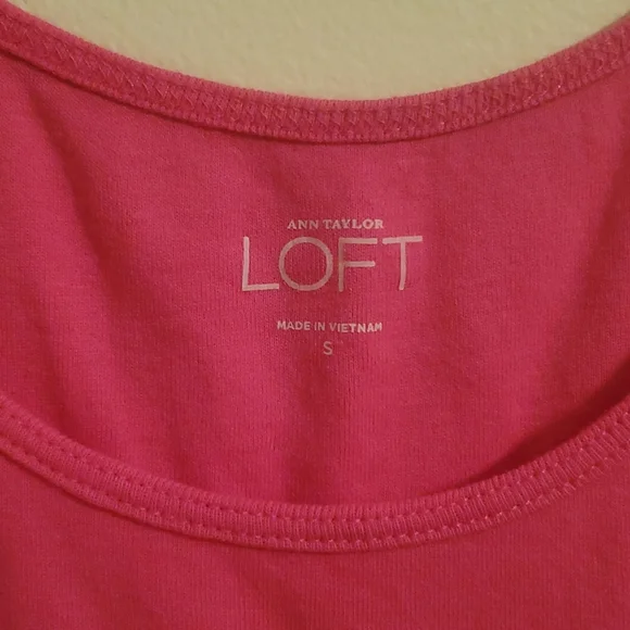 Loft brand hot pink thick strap tank top - Picture 2 of 4